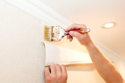 Pose de papier peint à Lanquetot — revêtements muraux et toiles de verre